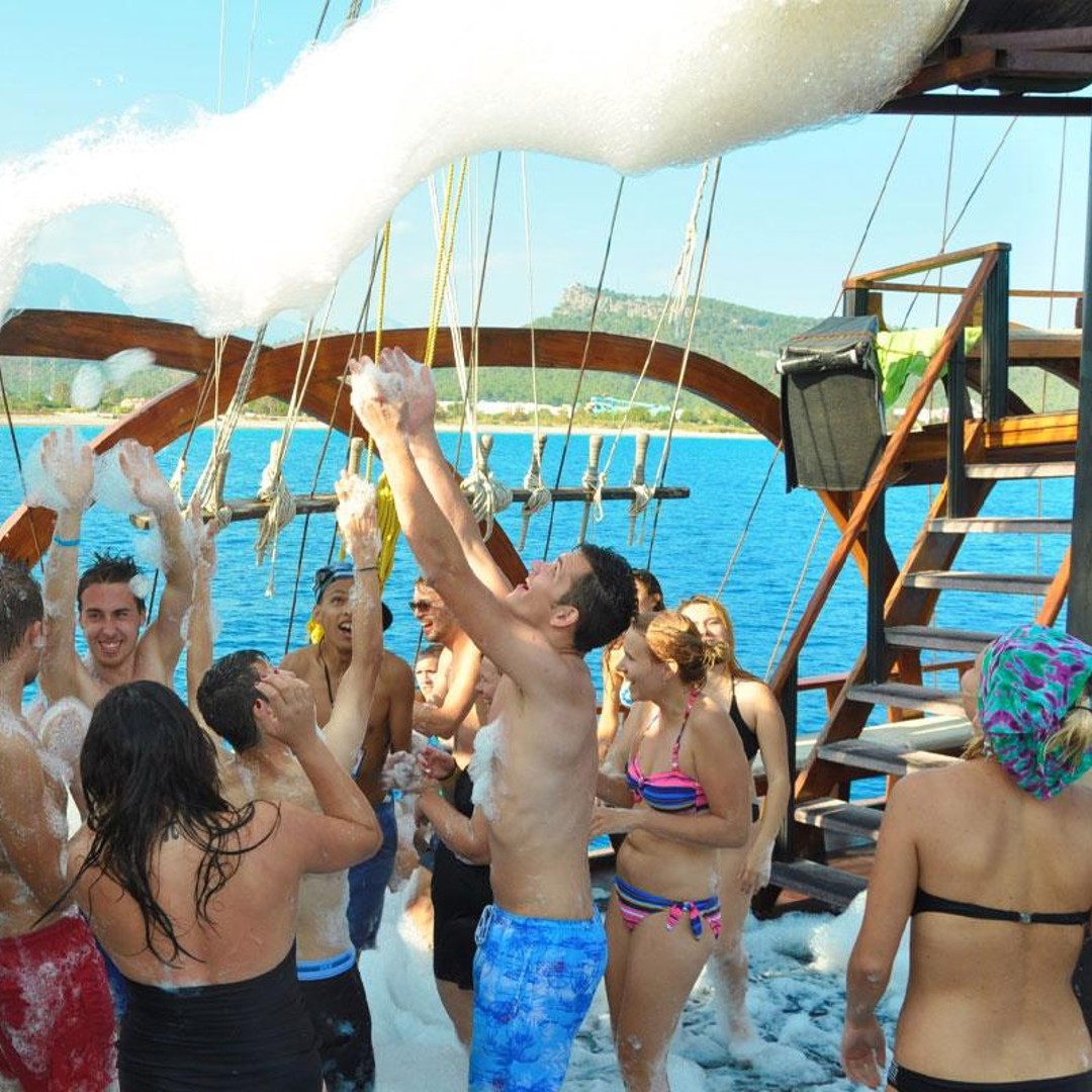 6 Islands Pirate Boat Trip — 6