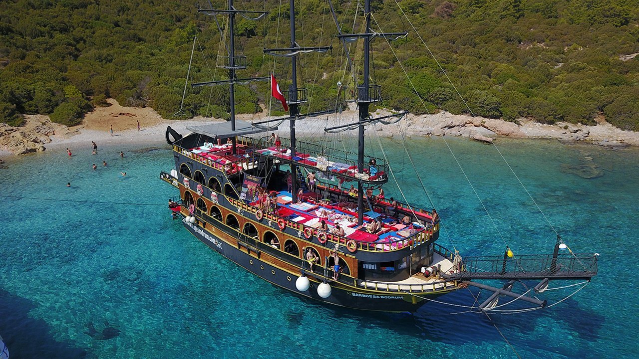 6 Islands Pirate Boat Trip — 3