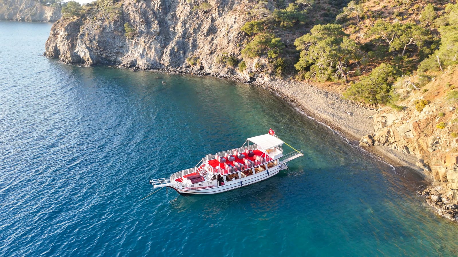Blue Bays Boat Trip — 8