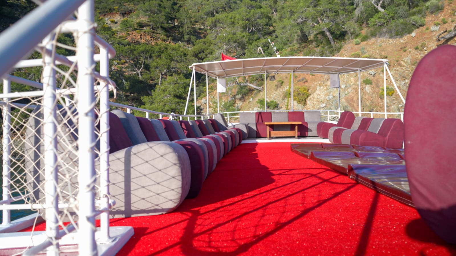 Blue Bays Boat Trip — 6